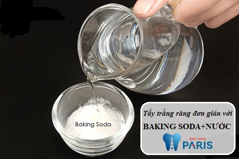 Tẩy trắng răng bằng baking soda và nước